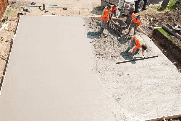  Ahtanum, WA Concrete contractor Pros